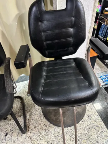 CADEIRA DE BARBEIRO