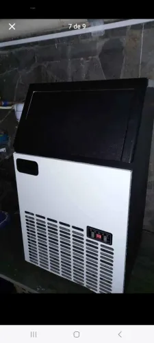 Maquina de gelo 