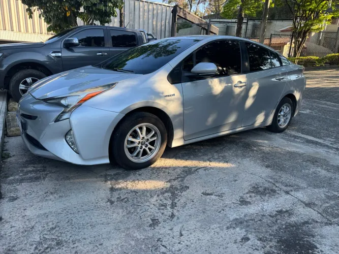 Toyota Prius Hybrid 1.8 16V 5P Aut. 2016