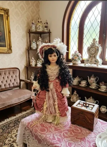 Boneca porcelana vintage