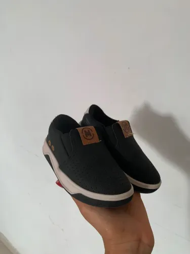 Roupas e calçados infantil masculino