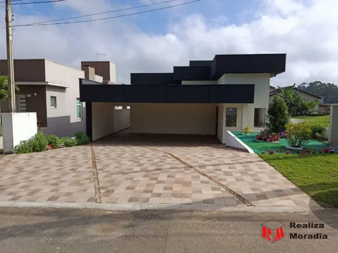 Casa nova em Condomínio em Vargem Grande Paulista