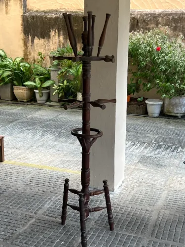Cabideiro colonial madeira maciça 