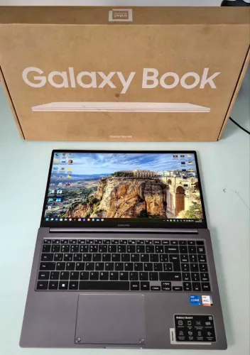 SAMSUNG GALAXY BOOK 4 NOVO LACRADO