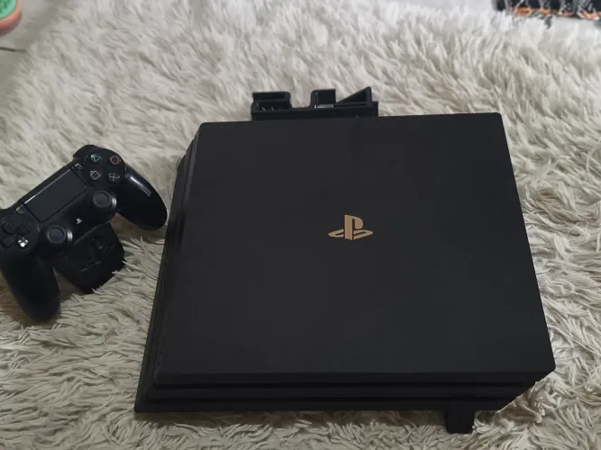 Ps4 PRO 1TR (ACEITO APARELHO IOS)