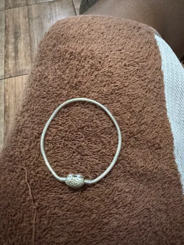 Vende-se pulseira Pandora