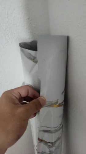 Rolo Adesivo Impermeável Marmorizado - Aprox. 30m²