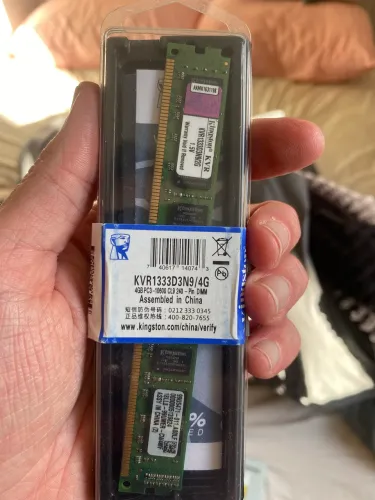 Memória RAM Kingston 4GB DDR3 1333MHz PC Desktop KVR1333D3N9/4G