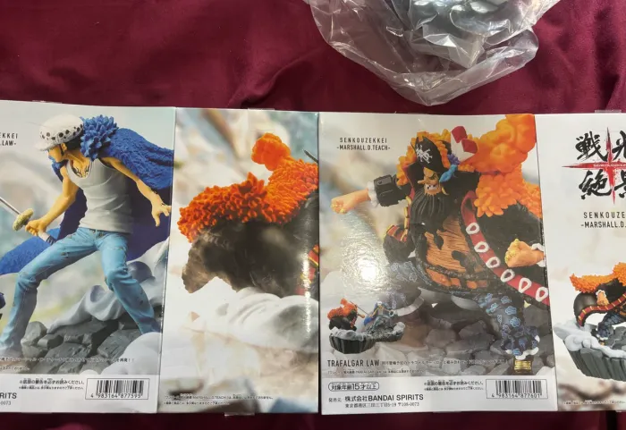 2 FIGURES One Piece - KIT Trafalgar Law + Marshall Teach - Senkouzekkei