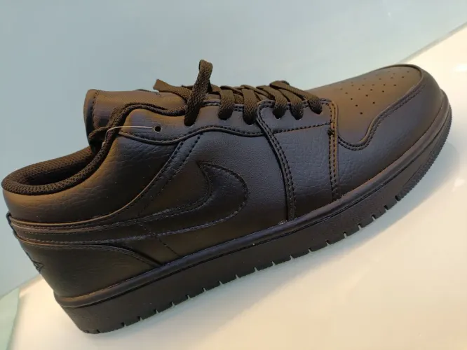 Tênis Nike AIR JORDAN 1 