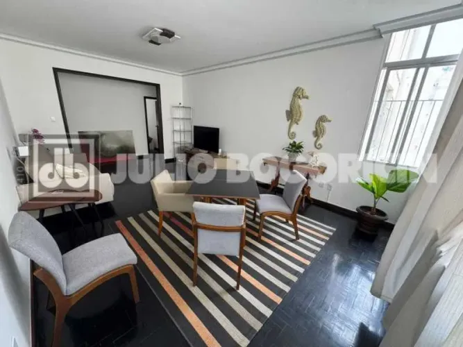 Apartamento : Padrão / Residencial / Copacabana