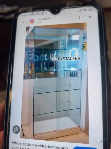 Vendo fechamento de vitrine 2porta de correr