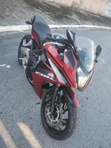 Honda CBR 650F pra pessoa exigente 