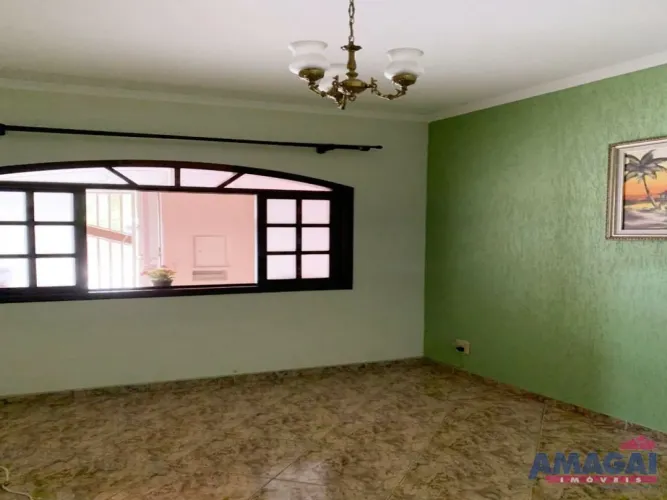 Casa para alugar com 3 quartos no Jardim Liberdade, Jacareí/SP