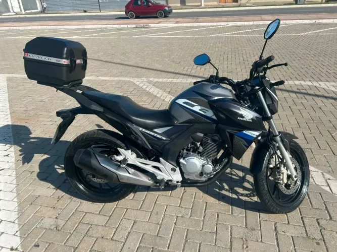 Cb twister 250 cc