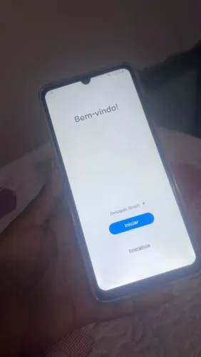 Samsung Galaxy a06 semi-novo perfeito estado pronto para usar nenhuma avaria.