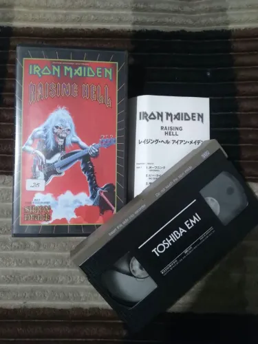 Fitas VHS (diversos títulos)