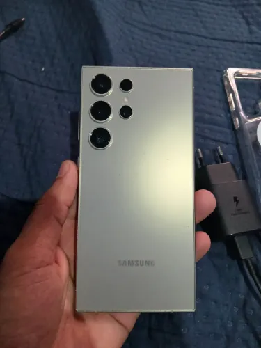 Samsung Galaxy S24 Ultra Gold Titânio 512GB,12GB RAM (Vendo ou troco por Poco X8 Pro Max 5