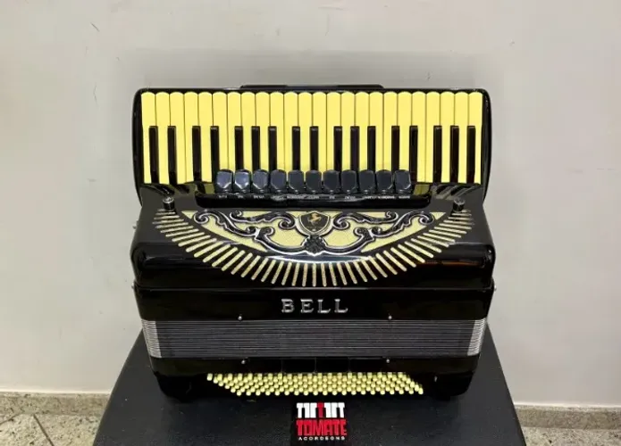 Acordeon italiano Bell