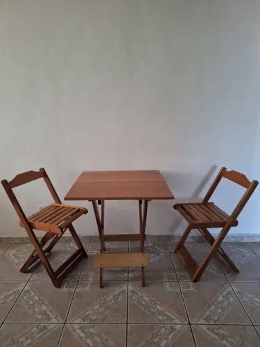 Jogos De Mesa Bar 70 X 70 Com 2 Cadeiras Dobráveis Em Mad. Cor Mel