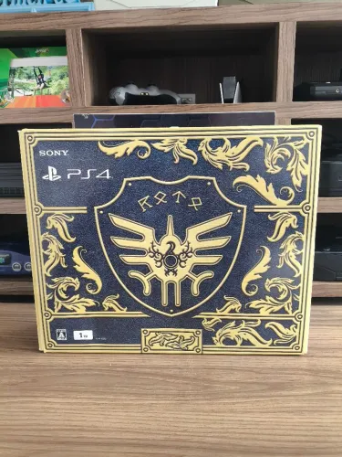 PlayStation 4 Slim 1TB Dragon Quest XI Limited Edition