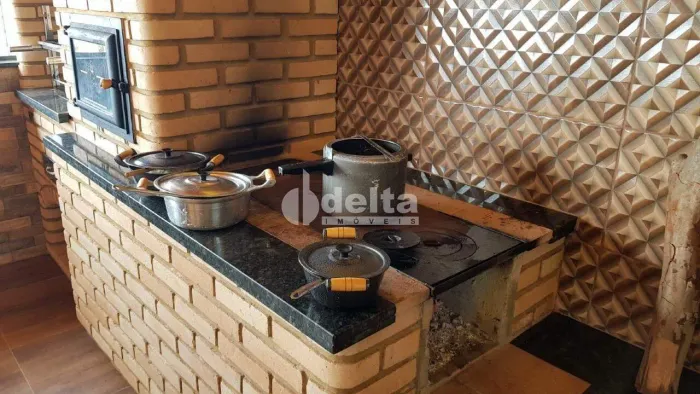 Chácara disponível para venda na Zona Rural de Uberlândia em Uberlândia-MG
