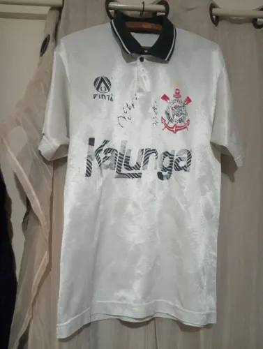 Camiseta do Corinthians oficial . Assinado pelo Neto e Viola . Relíquia vendo