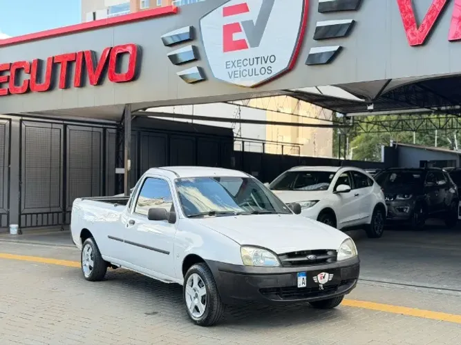 Ford Courier 1.6 L Flex - 2010