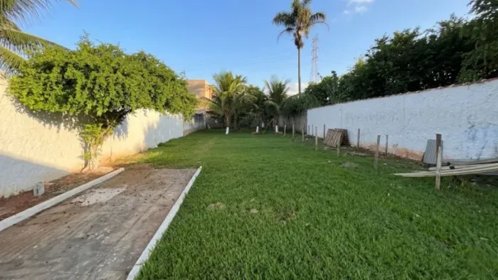 casa com quintal gigante
