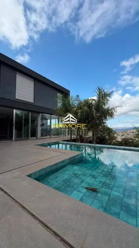 Casa com piscina no condomínio Quintas do Sol para locação