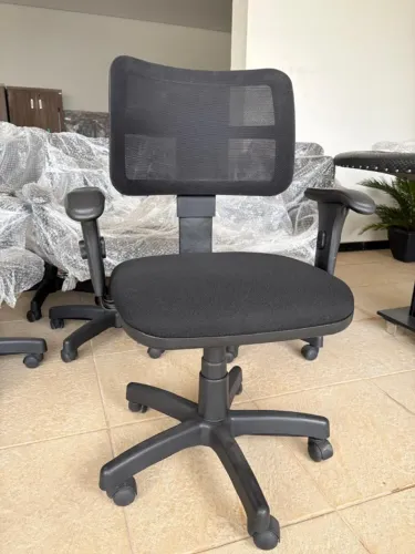 Cadeiras de Escritório Avantti Ergonômicas com Rodinhas - Ótimo Estado (9 unidades)
