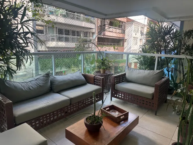 Apartamento para aluguel no Leblon