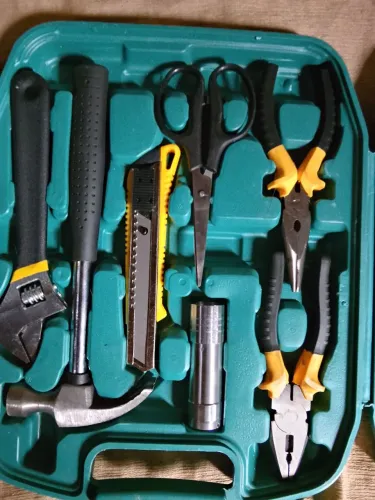 Maleta Kit de Ferramentas Completa - Martelo, Alicates, Chaves e Acessórios