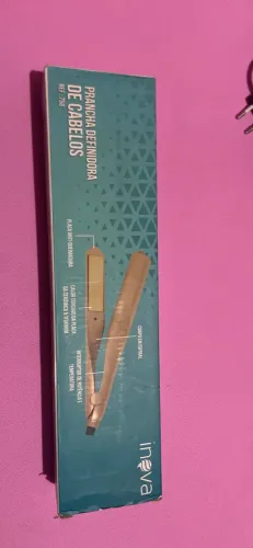 Prancha Definidora 2 em 1 da Inova na cor dourada