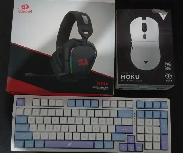 Kit completo gaming!! Todos na caixa nunca foram usados! Cada peça mt boa e cara!