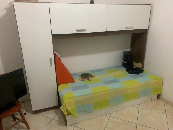 Guarda Roupa com cama de solteiro