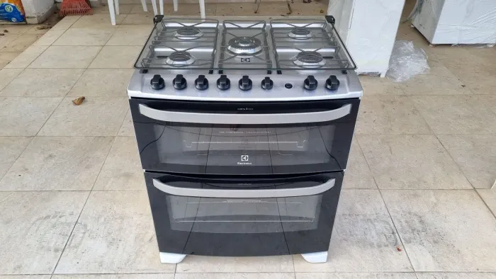 Fogão Electrolux 5 bocas forno duplo