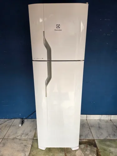 Vendo geladeira Electrolux