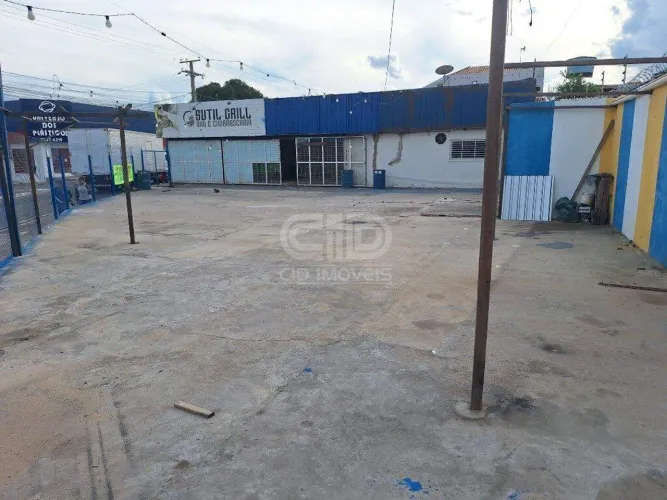 Imovel Comercial com Aproximadamente 214m² no Bairro Cidade Verde