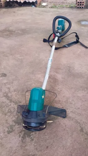 Roçadeira a bateria