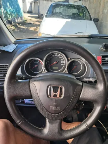 REVESTIMENTO DE VOLANTE NO COURO SINTÉTICO ?