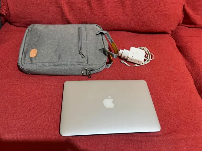 MacBook