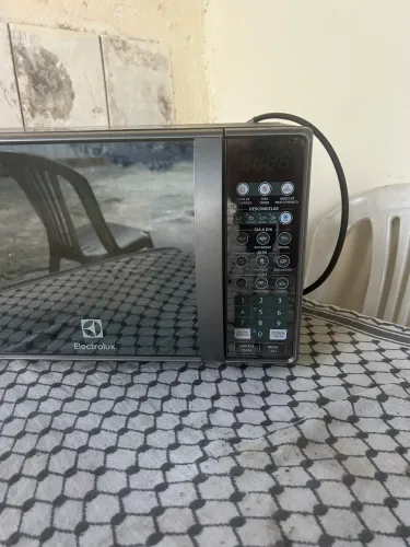 Microondas Electrolux 20L Espelhado