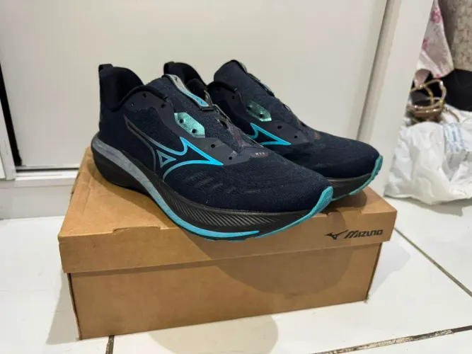 Vendi tênis Mizuno