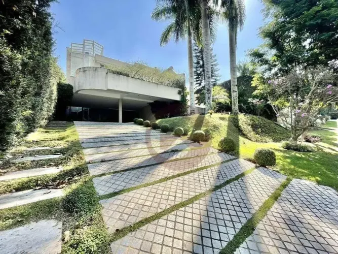 Sobrado com 5 Suítes à venda, 742 m² por R$ 3.450.000 - Granja Viana - Cotia/SP