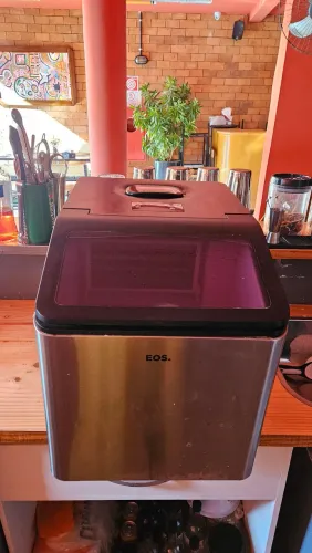 Máquina de gelo em cubos EOS