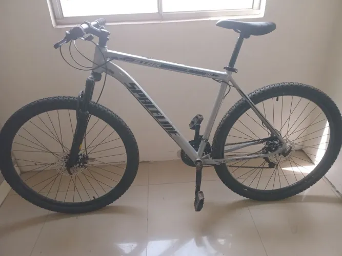 Bicicleta aro 29 Spaceline 21v excelente estado pouco uso!!!