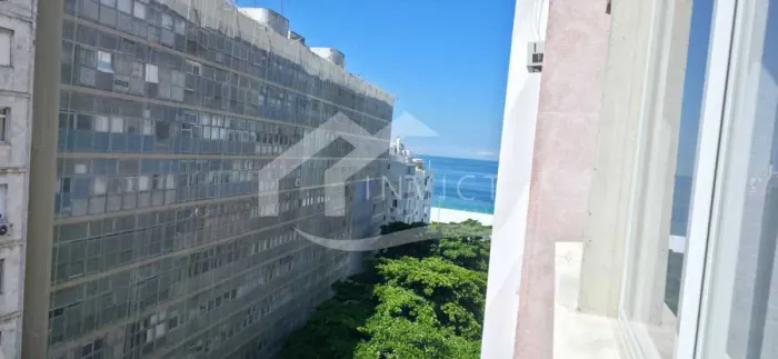 Belíssima cobertura com varanda vista mar em rua nobre !!!!!