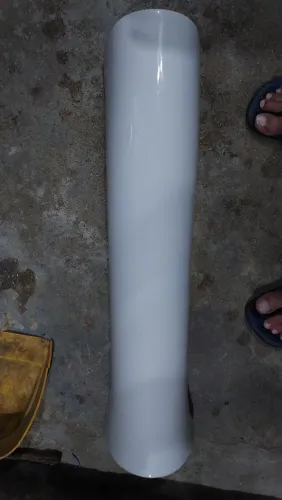 Coluna de pia de banheiro branca, 65cm de altura. 