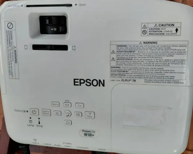 Projetor Epson PowerLite W18 + muito conservado